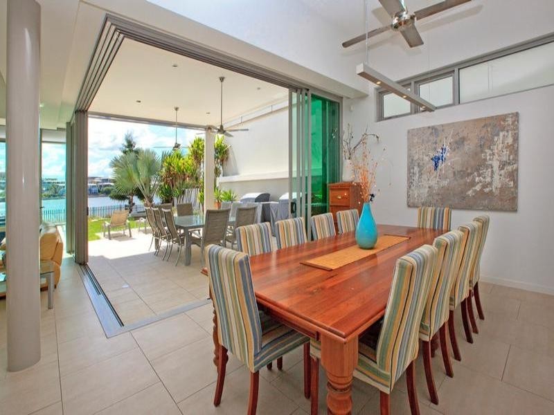 49 Waterline Crescent, Bulimba QLD 4171