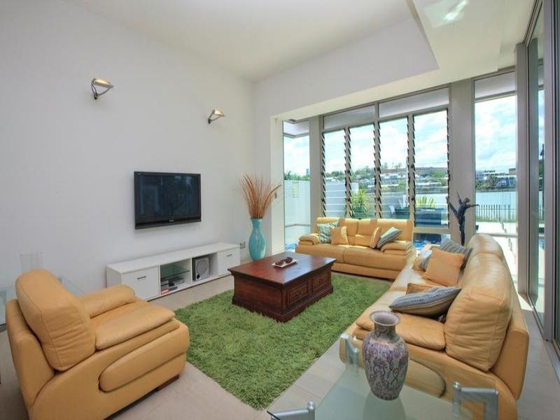 49 Waterline Crescent, Bulimba QLD 4171