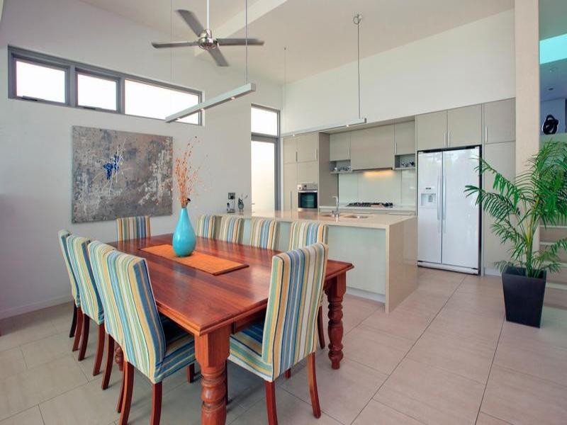 49 Waterline Crescent, Bulimba QLD 4171