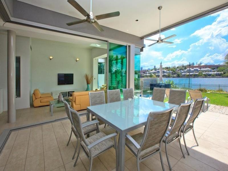 49 Waterline Crescent, Bulimba QLD 4171