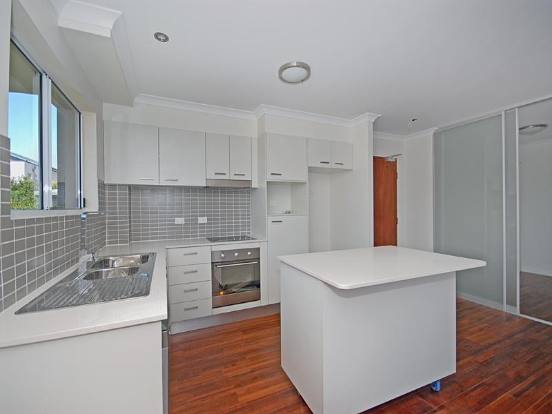 1/70 Monmouth, Morningside QLD 4170