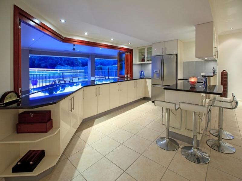 815 New Cleveland Road, Gumdale QLD 4154