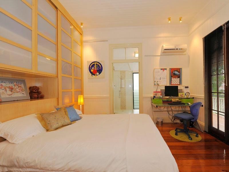 135 Virginia Avenue, Hawthorne QLD 4171