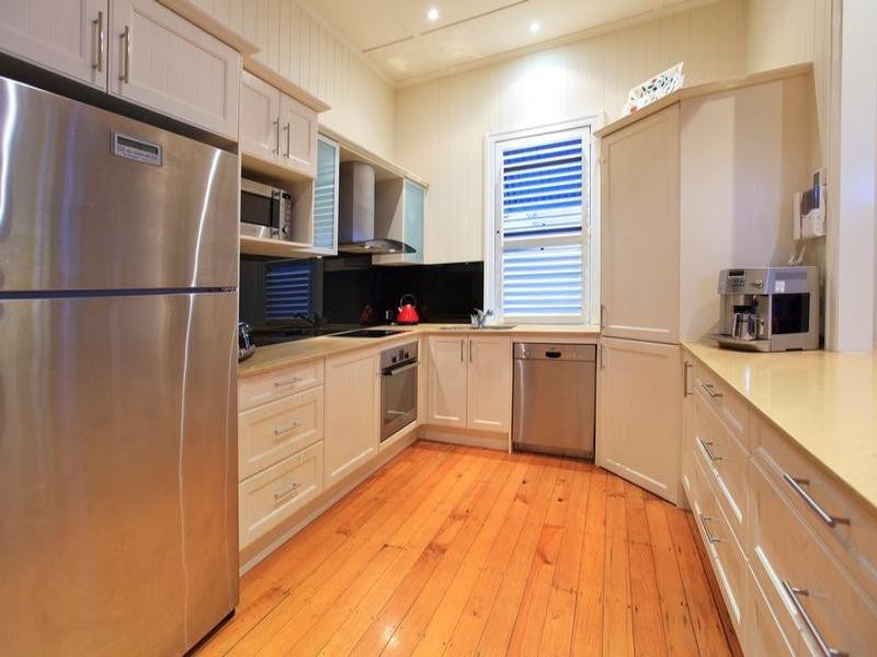 109 Shrapnel Road, Cannon Hill QLD 4170