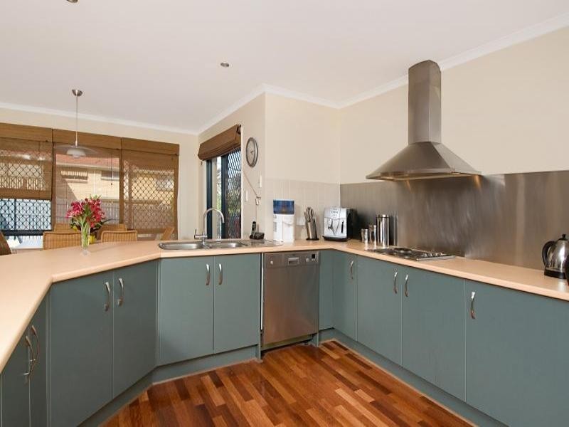 26 Edred Street, Carindale QLD 4152