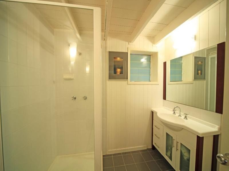 22 Orchard Street, Hawthorne QLD 4171