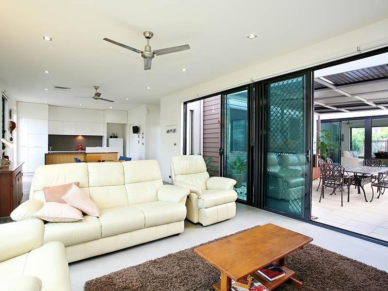 29 Shore Crescent, Bulimba QLD 4171