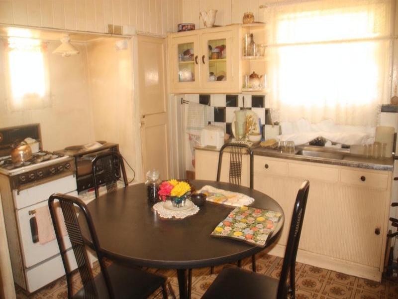 16 Beatrice Street, Hawthorne QLD 4171