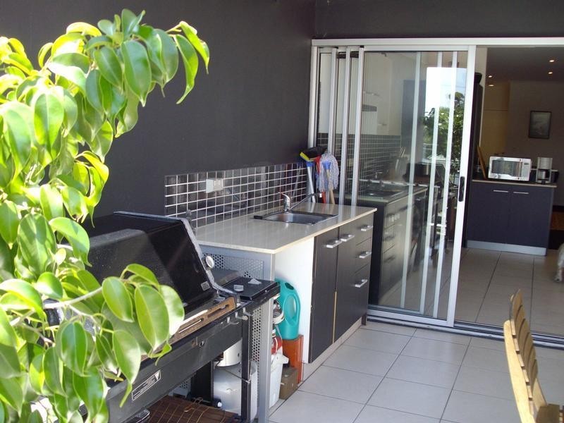8/119 Baringa Street, Morningside QLD 4170