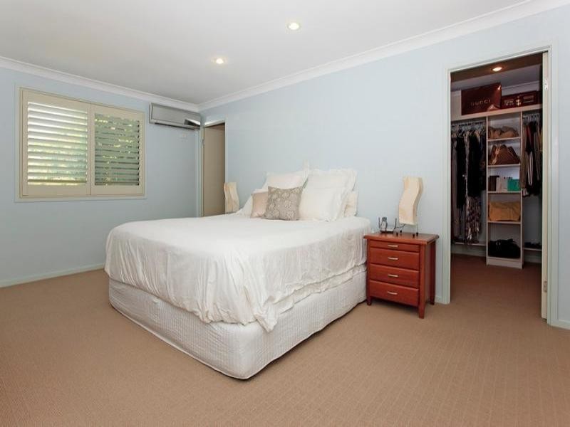 20 Jones Road, Carina Heights QLD 4152