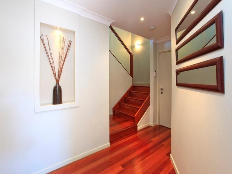 20 Jones Road, Carina Heights QLD 4152