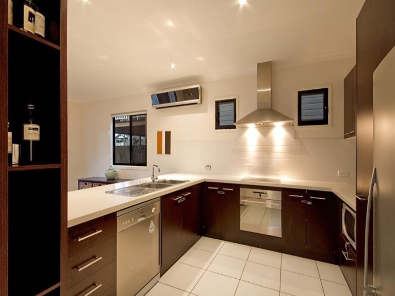 56 Stanton Street, Cannon Hill QLD 4170