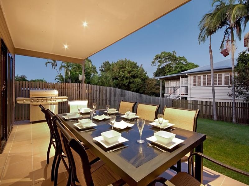 56 Stanton Street, Cannon Hill QLD 4170