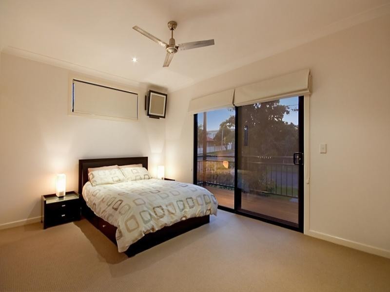 56 Stanton Street, Cannon Hill QLD 4170