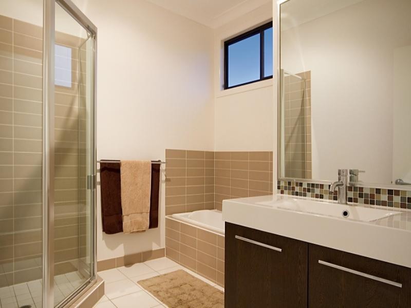 56 Stanton Street, Cannon Hill QLD 4170