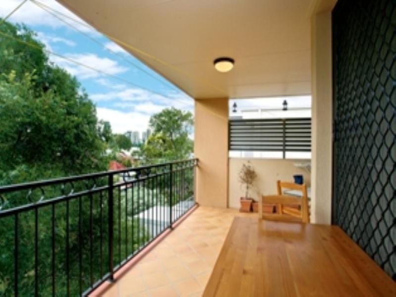 13/190 Wellington Road, East Brisbane QLD 4169