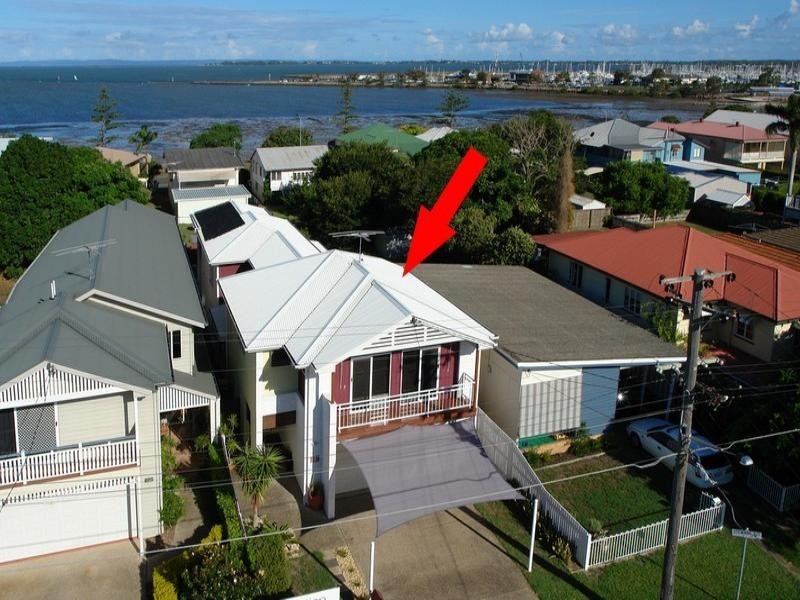 30 Stewart Parade, Manly QLD 4179