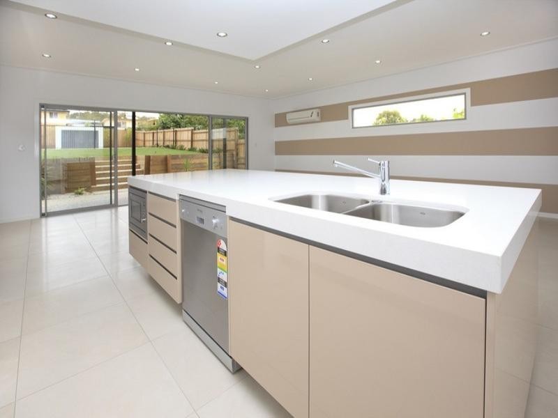 25 Paris Avenue, Morningside QLD 4170