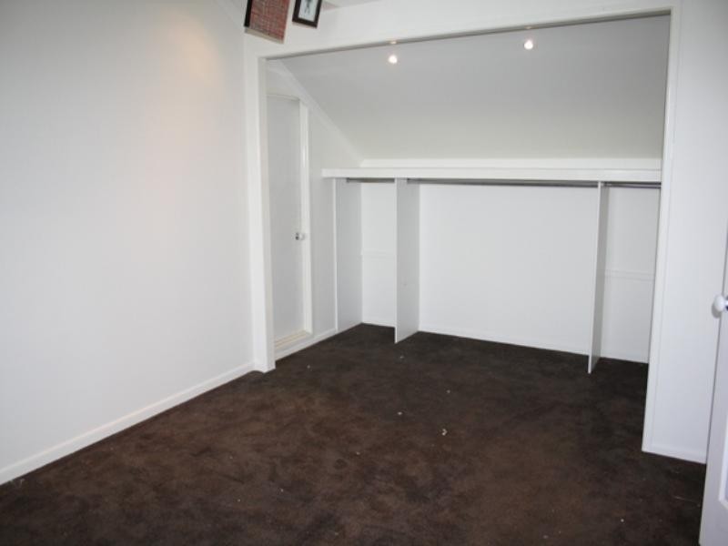 Holland Park QLD 4121