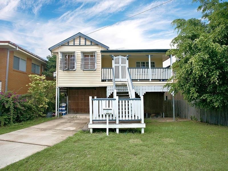 89 Albert Street, Camp Hill QLD 4152