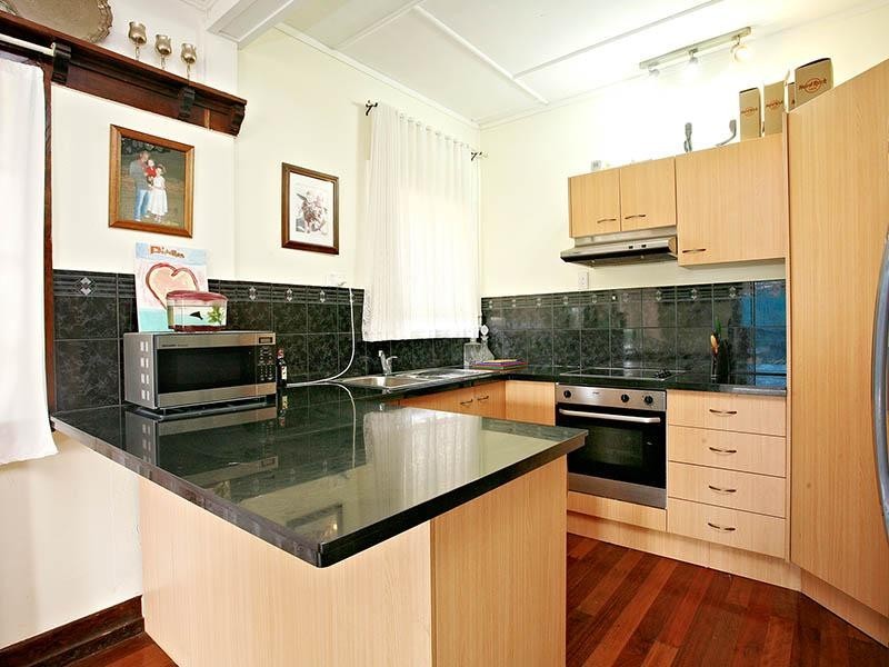 89 Albert Street, Camp Hill QLD 4152