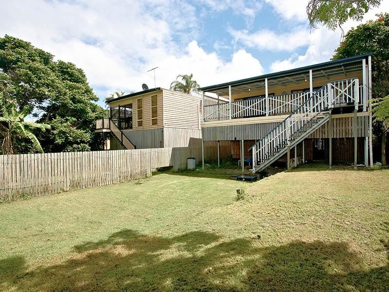 89 Albert Street, Camp Hill QLD 4152