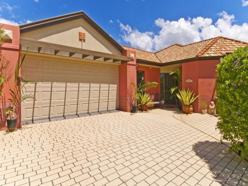 18 Parklane Place, Bulimba QLD 4171