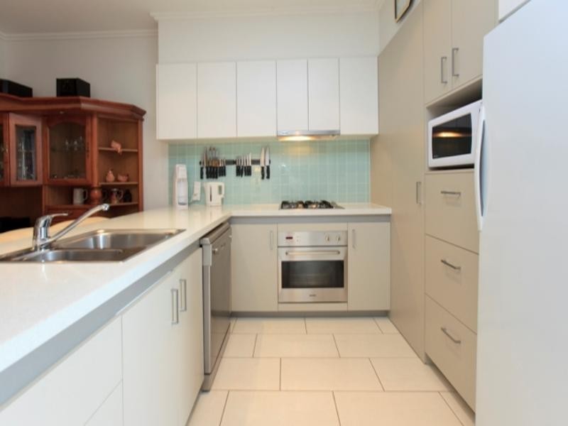 8/23 Burrai Street, Morningside QLD 4170