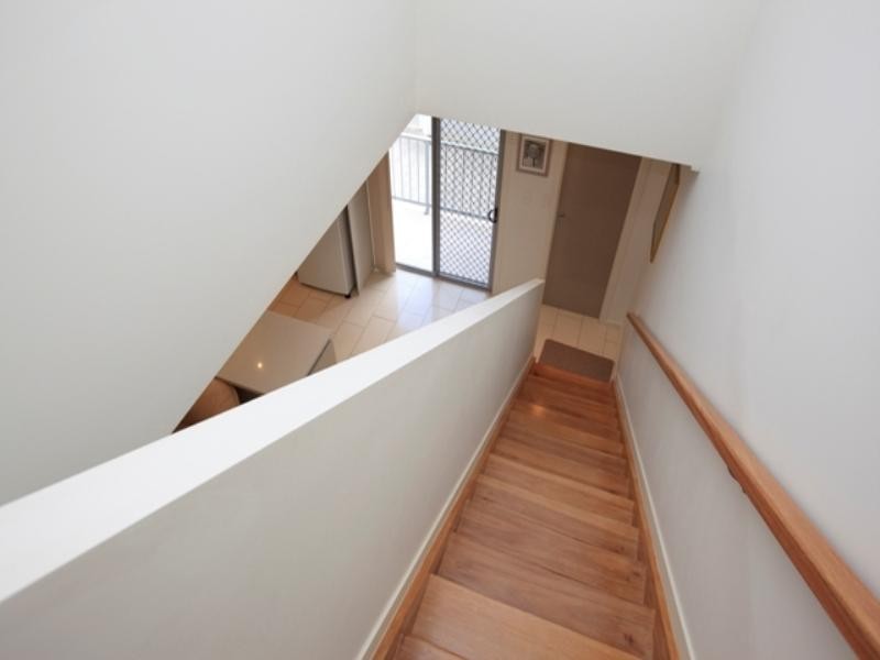 8/23 Burrai Street, Morningside QLD 4170