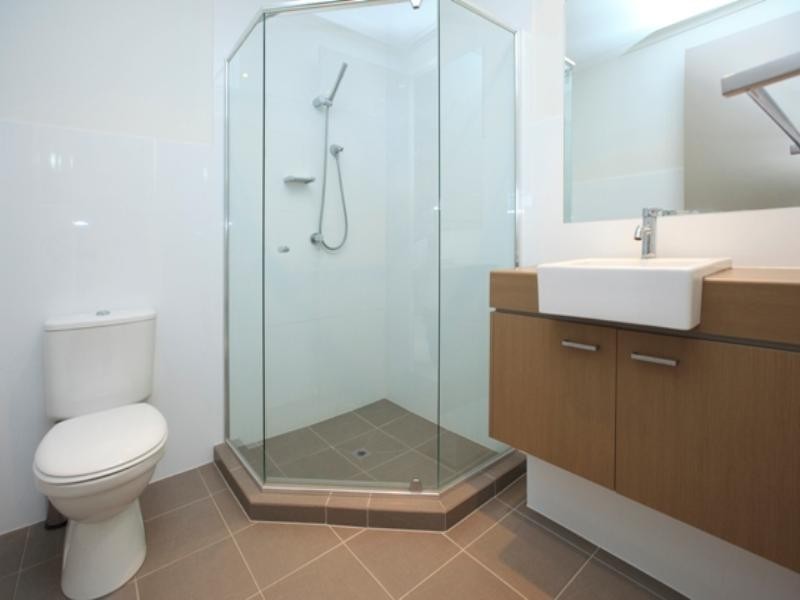 8/23 Burrai Street, Morningside QLD 4170