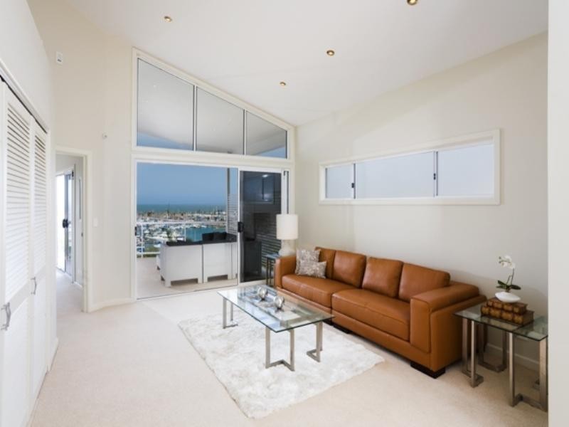 561 Royal Esplanade, Manly QLD 4179