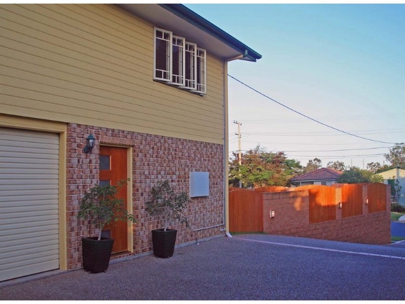 62 Apollo Road, Bulimba QLD 4171