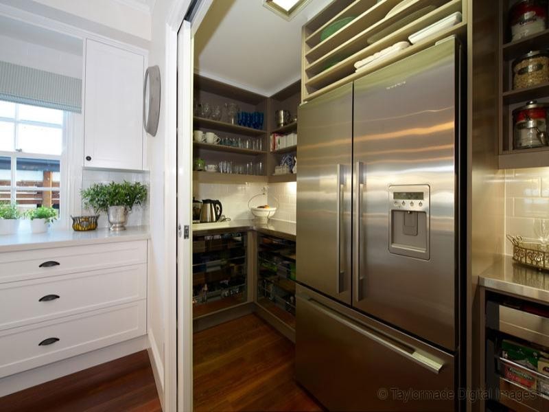 29 Judge Street, Norman Park QLD 4170