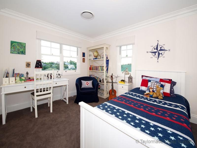 29 Judge Street, Norman Park QLD 4170