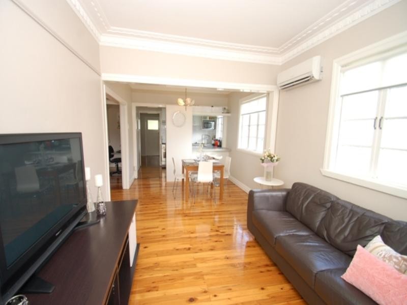 126 Hawthorne Road, Hawthorne QLD 4171