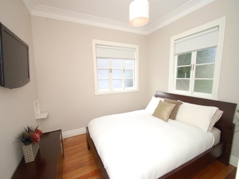 126 Hawthorne Road, Hawthorne QLD 4171