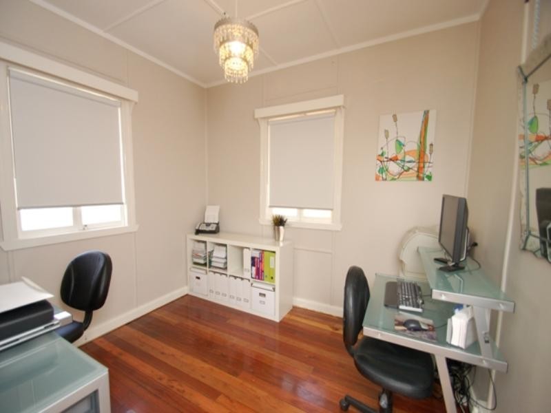 126 Hawthorne Road, Hawthorne QLD 4171