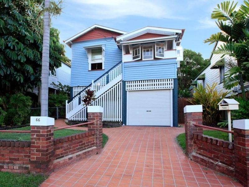66 Riding Road, Hawthorne QLD 4171