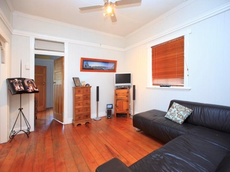 66 Riding Road, Hawthorne QLD 4171
