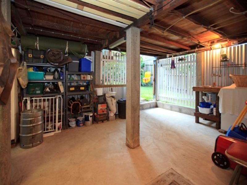 66 Riding Road, Hawthorne QLD 4171