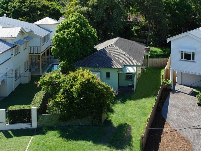 31 Katoomba Avenue, Hawthorne QLD 4171