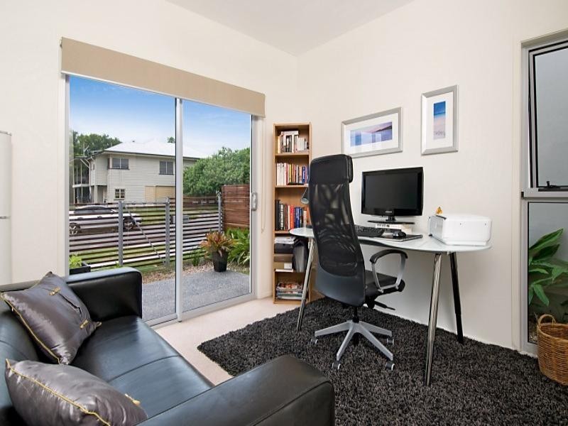 10 Ovey Street, Morningside QLD 4170