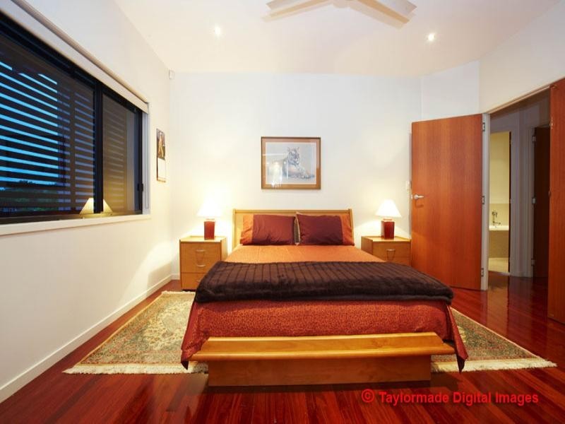 17 Jenolan Avenue, Hawthorne QLD 4171