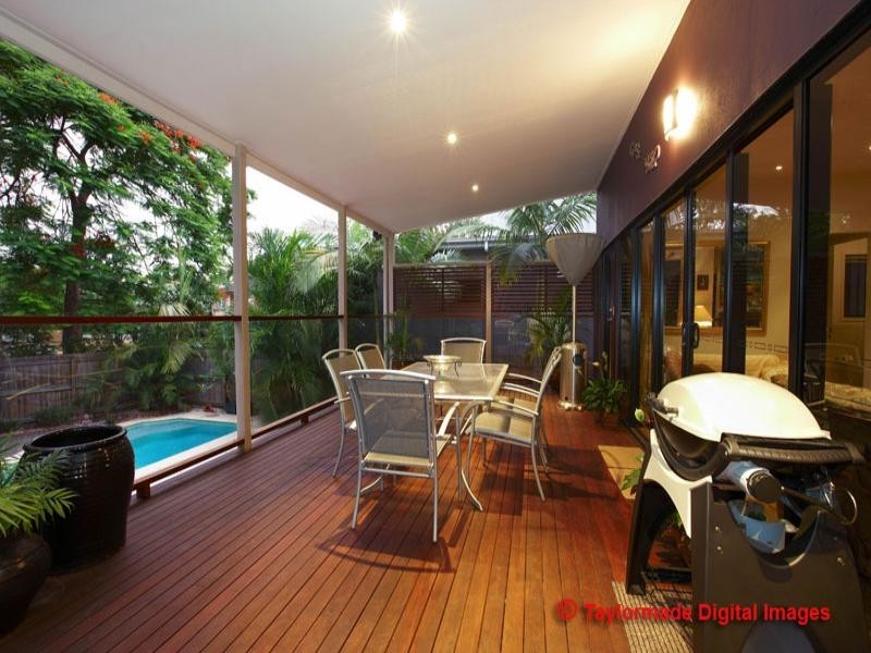 17 Jenolan Avenue, Hawthorne QLD 4171