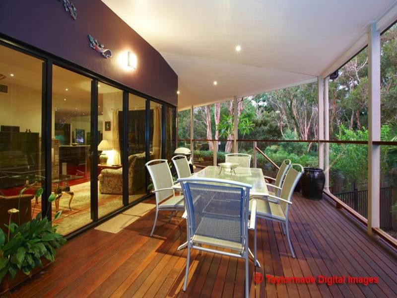 17 Jenolan Avenue, Hawthorne QLD 4171