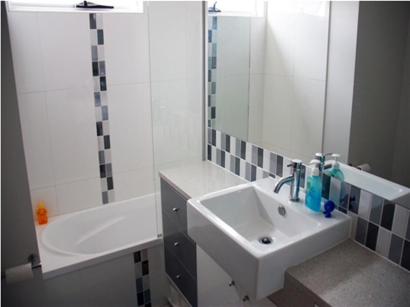 1/24 Rogoona Street, Morningside QLD 4170