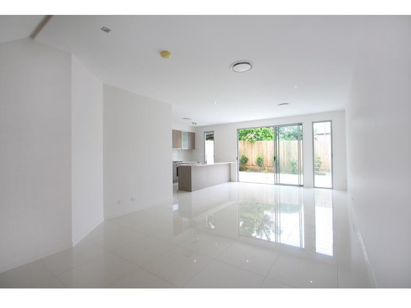 2-3/99A Grosvenor Street, Morningside QLD 4170
