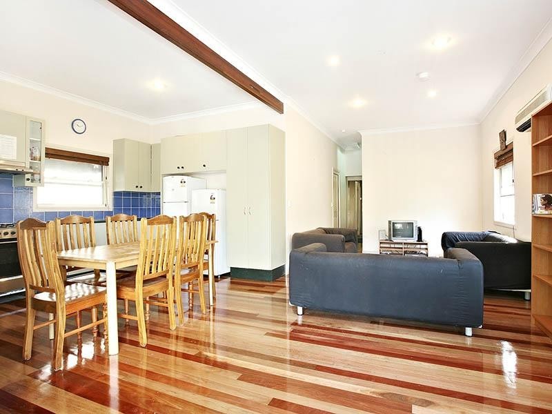 11 Burlington Street, East Brisbane QLD 4169