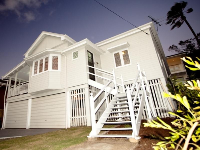 26 Norman Avenue, Norman Park QLD 4170