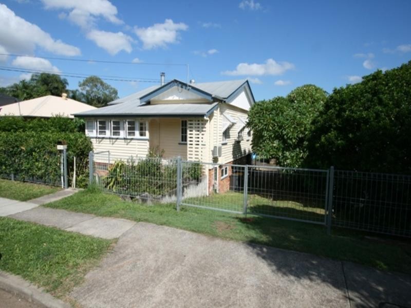 24 Birkalla Street, Bulimba QLD 4171